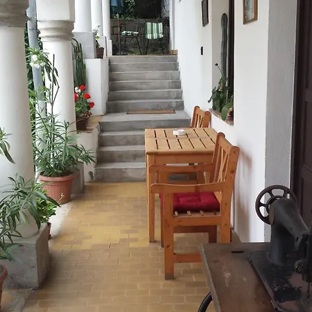 Bed & Breakfast Eden Panzio Eger