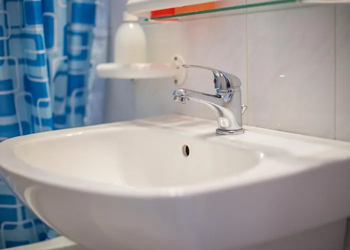 Eden Panzio Bed & Breakfast