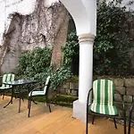 Eden Panzió Bed and breakfast 4*