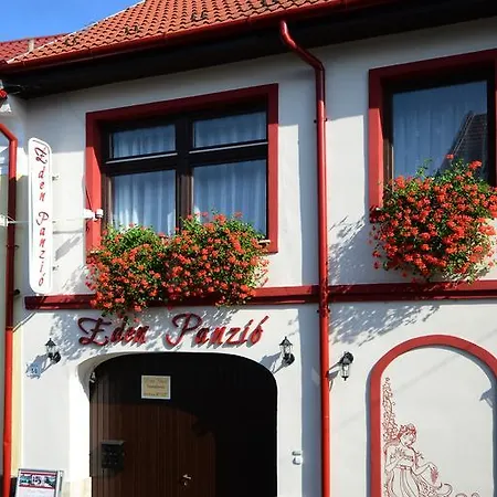 Eden Panzió Frühstückspension Erlau