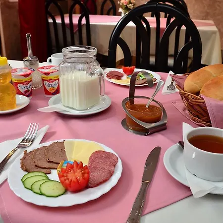 Bed & Breakfast Eden Panzio Eger